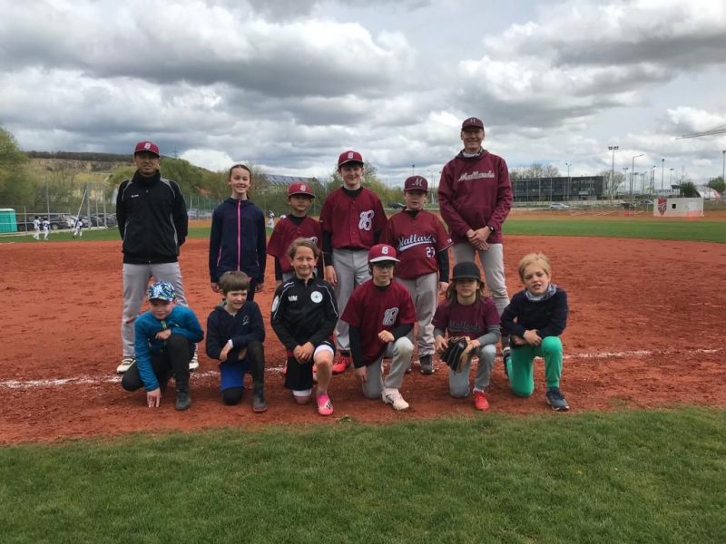 Starker Einsatz im ersten Spiel - erding-mallards.de/16067/starker-…