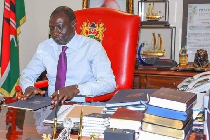 Belive_Kinuthia's tweet photo. Five different Bibles…
Lakini…. https://t.co/Fbbte8fsmm