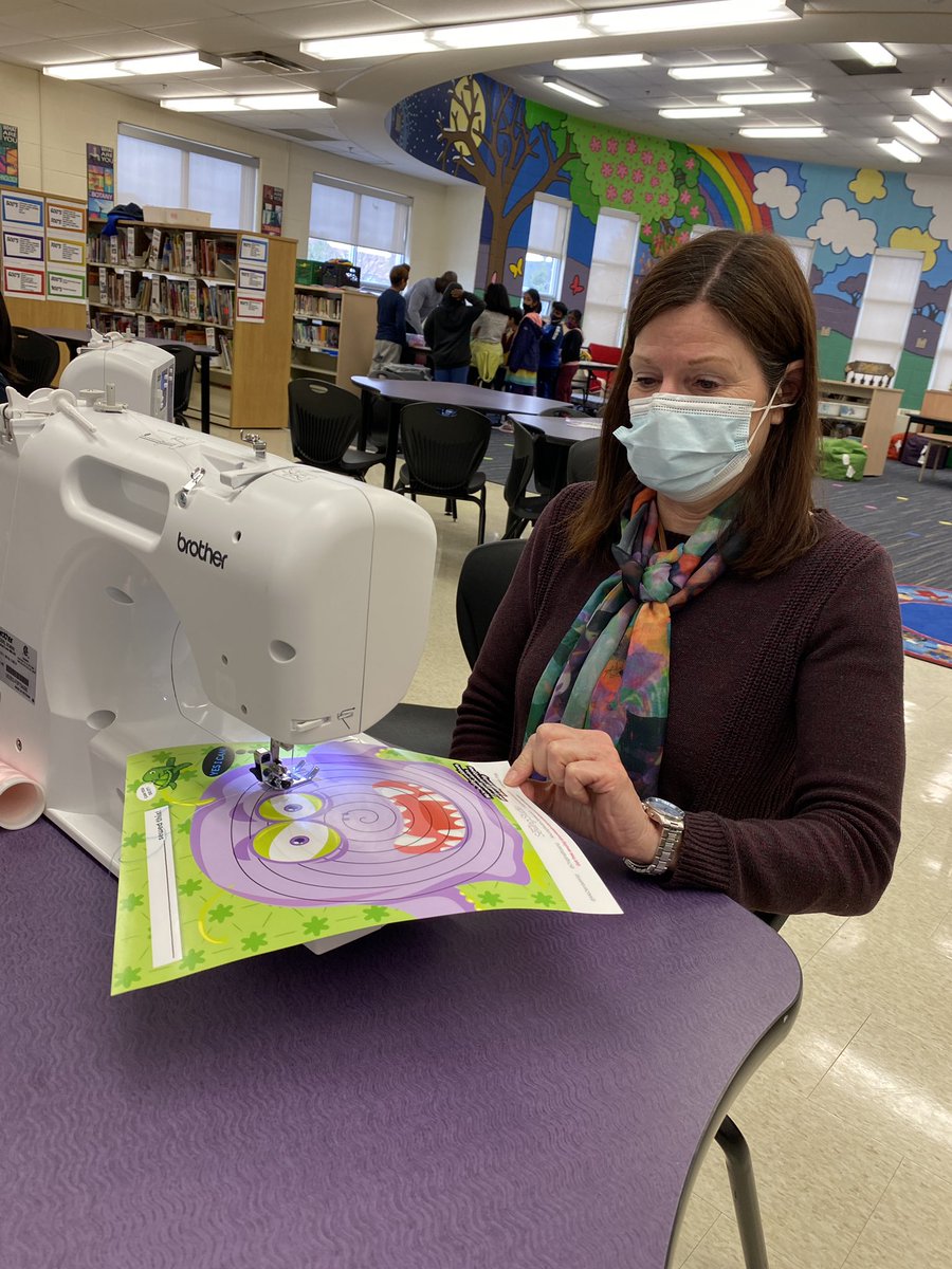 LarkspurLibLC's tweet photo. Thanks to Ms England and Ms Baier for joining us to explore sewing with @MeDeniseWild @OriginalRoland in the LLC today. #SchoolLibraryJoy #InterwovenThreads @PDSB_Libraries https://t.co/CoJBw8QH3B