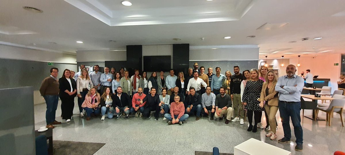 Hoy he tenido el placer de asistir al curso de #Gestión y #Dirección #Inmobiliaria de Sira CRS Spain, impartido por <a href="/nellodangelo/">Nello D'Angelo</a> mañana más y mejor #SayYes
