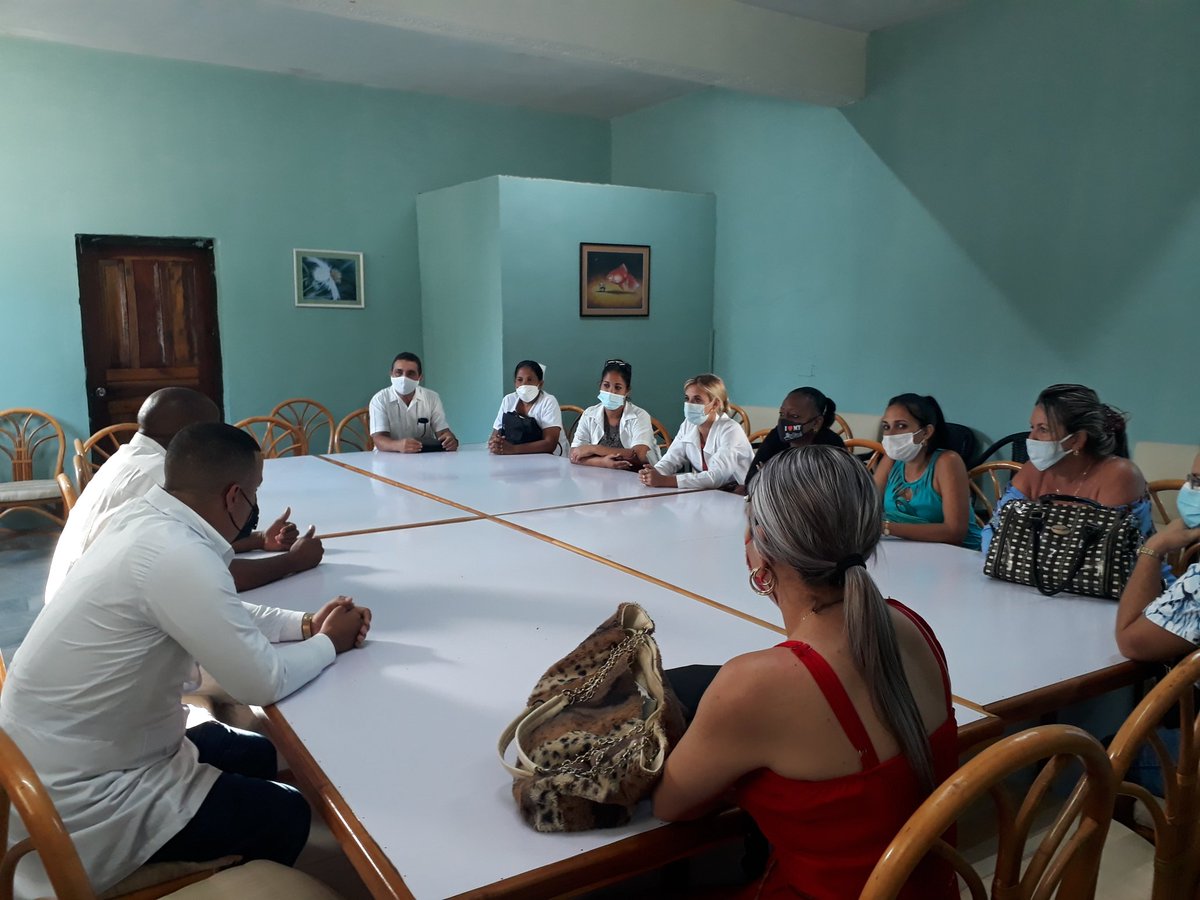 VdamColon's tweet photo. Continua nuestro municipio de colón en intercambio de trabajo, en esta ocasión con el consejo de dirección de Unión de Reyes
#Salud_Colon
#CubaPorLaSalud
@Salud_Colon 
@DrLazaroSuarezi 
@WongCorrales https://t.co/PZBzM9Azr4