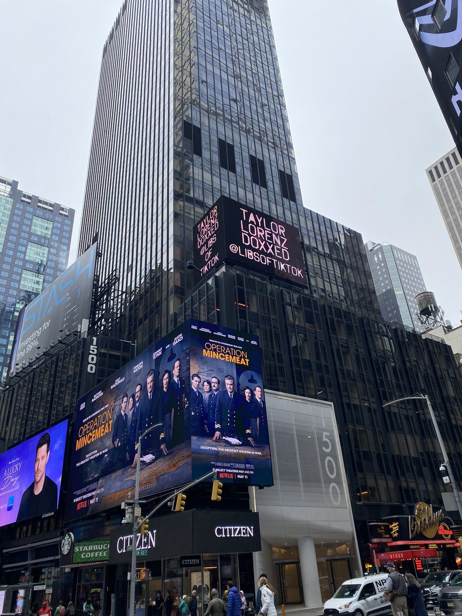 Shadow_Kaster's tweet photo. @PoopDeckerRN @Not_the_Bee Then hires hack job reporters like @TaylorLorenz who #doxxes people like @libsoftiktok and then lies about doing it! @Timcast billboard in #TimesSquare calling her out! https://t.co/1p3aNNysJy