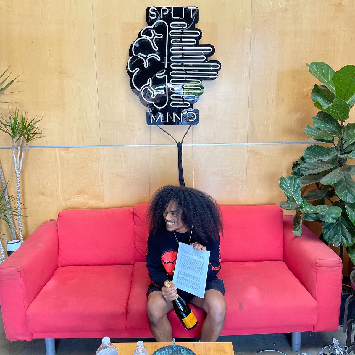 J U I C E 🎭 🎸 tweet media