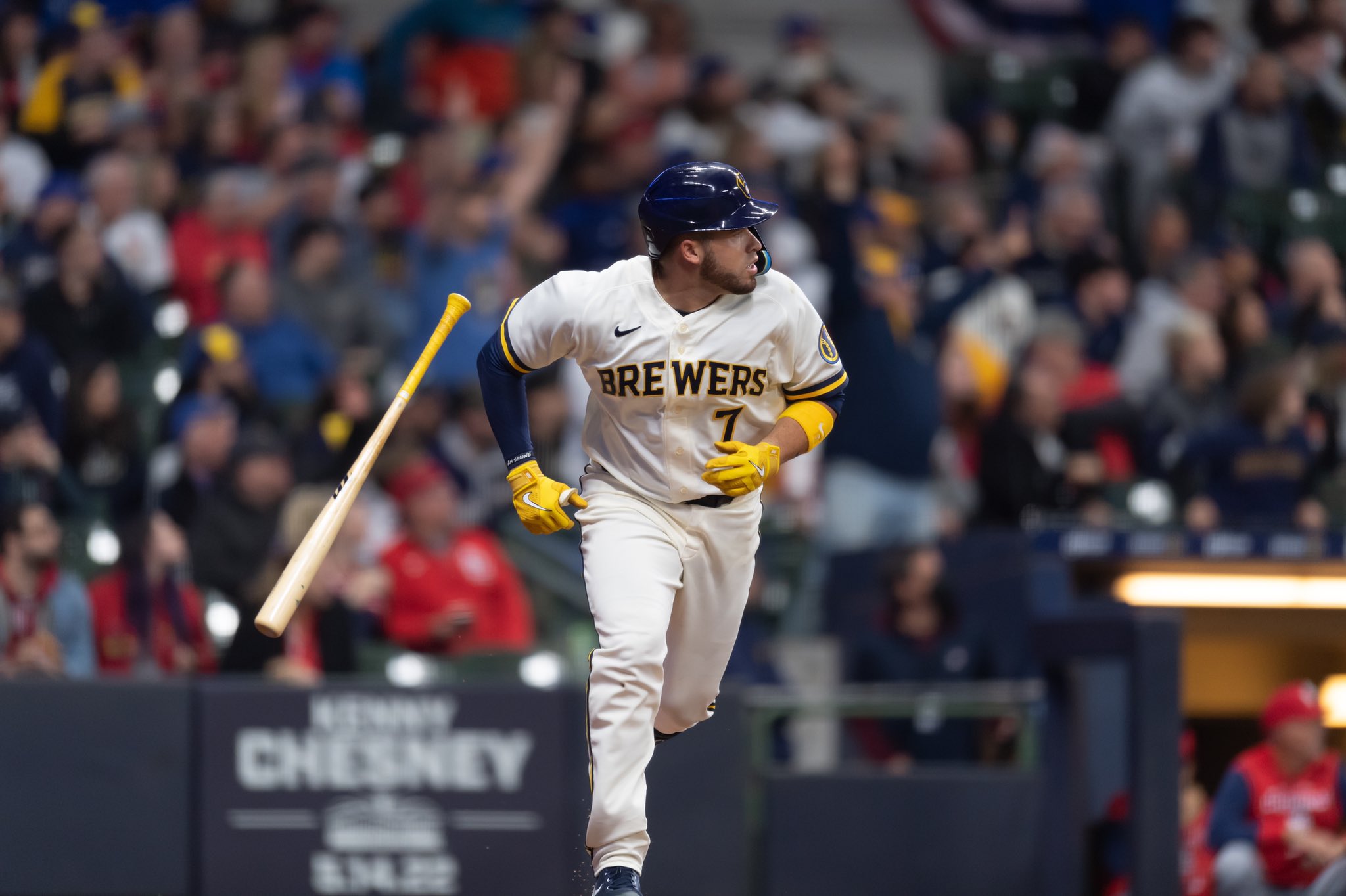 Victor Caratini crushes one of his four home runs for the Milwaukee Brewers