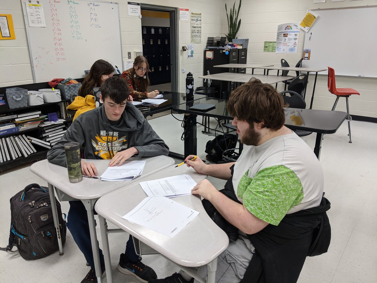 sarakputtmann's tweet photo. Multiple Choice Monday... These AP Calculus students are working hard in preparation for the Advanced Placement exam. So proud of them!  #mphawks https://t.co/Up237WZtWw