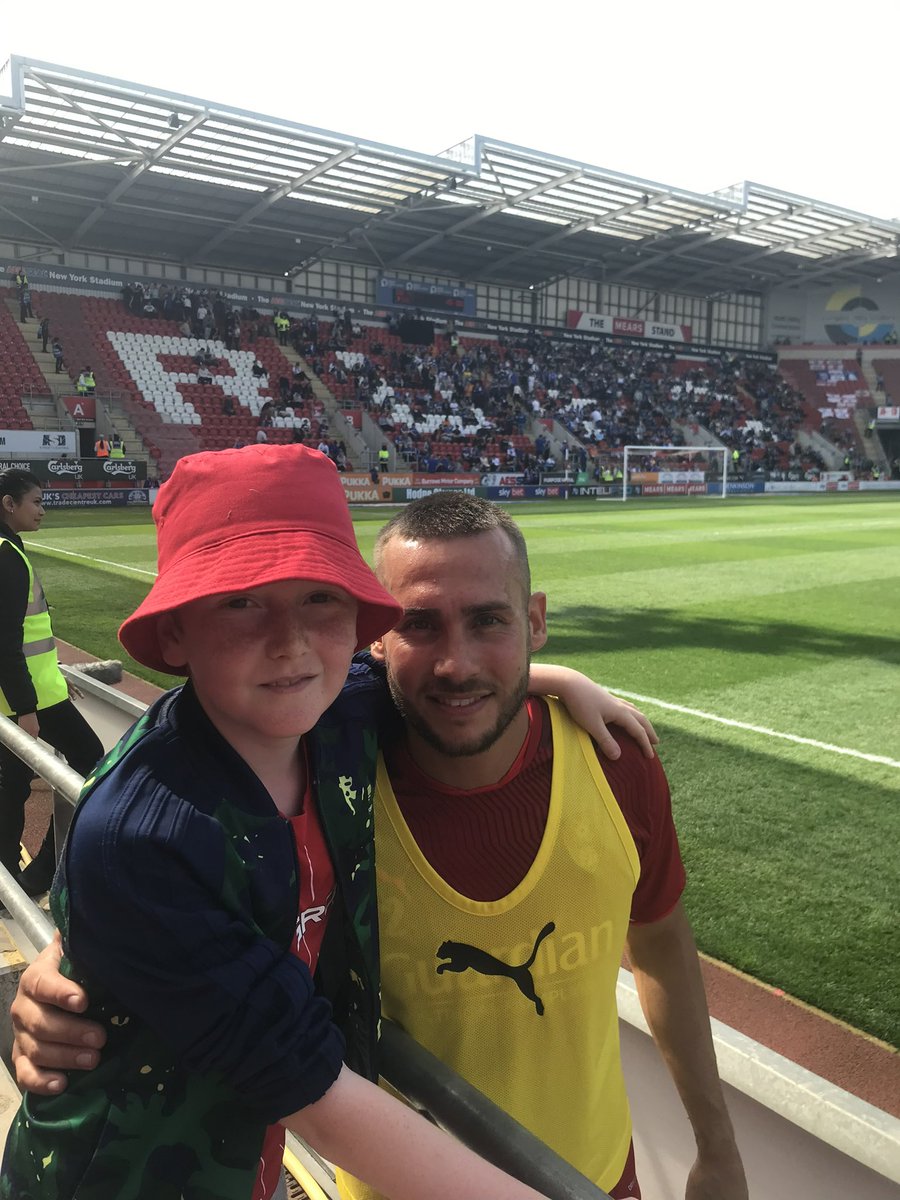 tquinn0804's tweet photo. The Quinn’s are watching from Scholes!!
Come on lads! @OfficialRUFC @Toddy024 #rufc https://t.co/PABRcXTWEb