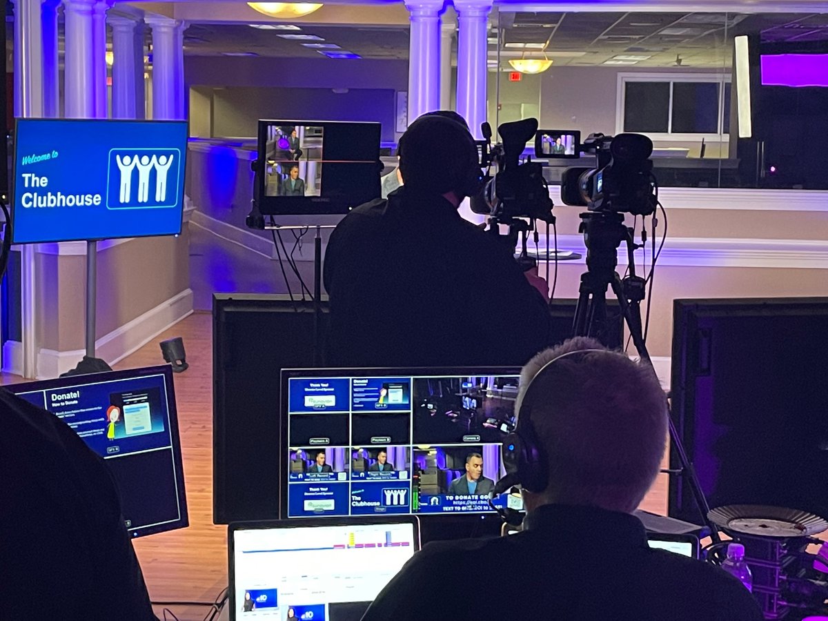 Rev_Prod's tweet photo. Behind-the-"screens" at a recent virtual event!
#eventproduction #audiovisual #virtualevents #virtualgala https://t.co/ydgQLBlgzn