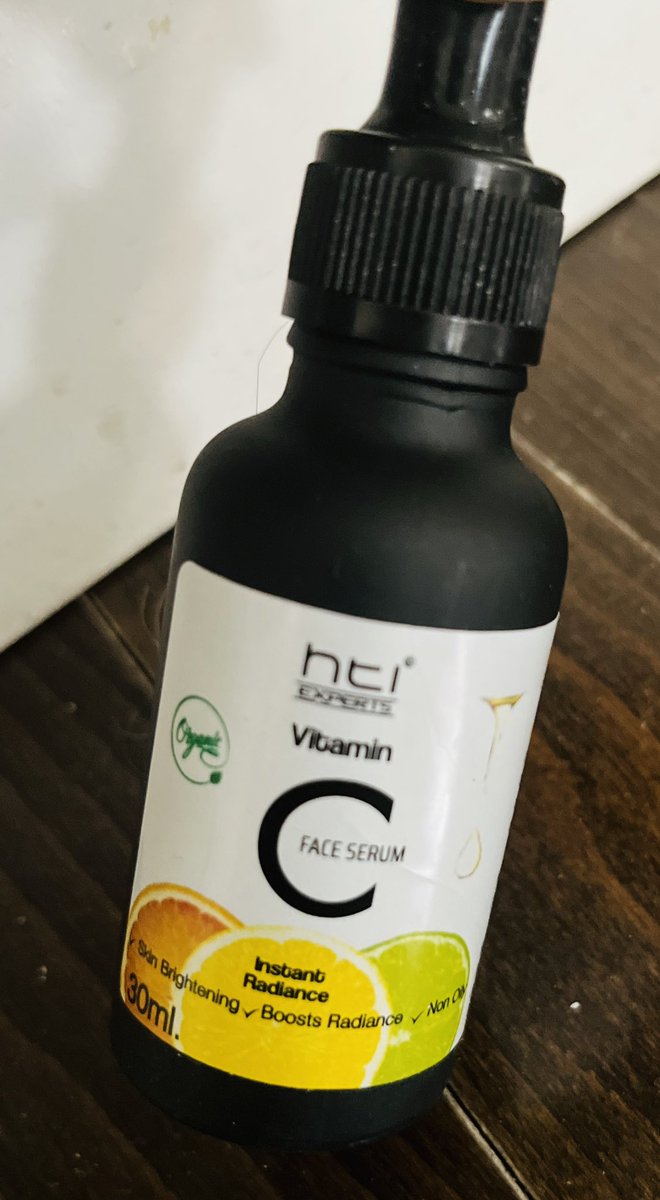 Health_Beautyby's tweet photo. Face serum helps for beautiful makeup #yyc #faceserum #gorgeouslook https://t.co/H4WSAuizHS
