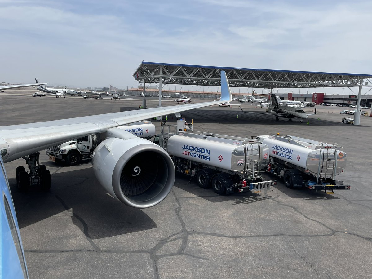 SteveNomadic's tweet photo. 3 (THREE) fuel trucks required. https://t.co/G06P1FzyVv