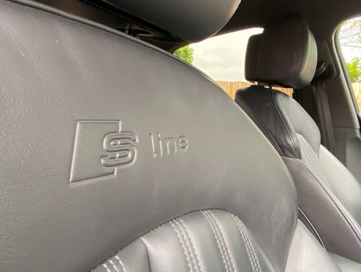 CecilandLarter's tweet photo. ◾️AUDI A6 - QUATTRO BLACK EDITION◾️

✔️ Heated Front &amp; Rear Seats
✔️ Storage Package
✔️ Paint Pearl Effect
✔️ 75 Litre Fuel Tank
✔️ Audi Park System Plus
✔️ Navigation

💻 https://t.co/9cFqPWAFZH

#audi #audia6 #audiquattro #blackedition #burystedmunds #norwich #suffolk #norfolk https://t.co/QMUufZgbW3