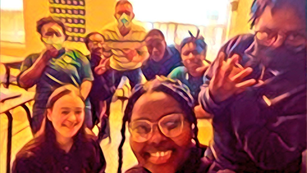 Merci M. <a href="/VaiveJustin/">Justin Vaive</a> pour votre contribution au succès de notre enseignement de français au <a href="/CcSamuelGenest/">C.c. Samuel-Genest</a> durant votre stage <a href="/uOttawaEdu/">uOttawa Education</a> <a href="/uOttawa/">Université d'Ottawa | University of Ottawa</a> #Ottawa !

Une image vaut mille mots!
#FRA2D #LaserEtFier #onfr

Photo: Quéren <a href="/EleveQueren/">Queren Ishimwe</a>