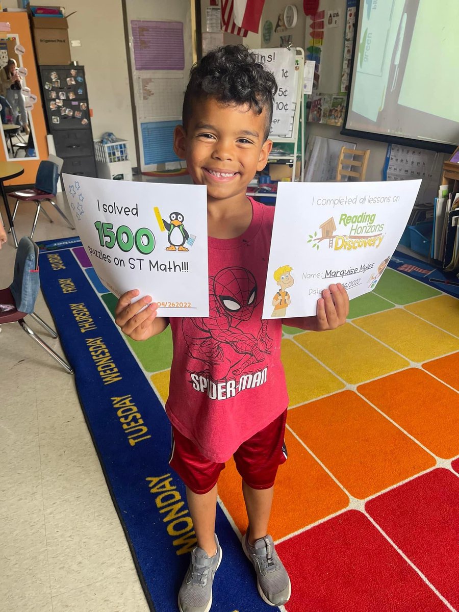 Congrats to Marquise for not only getting 1500 puzzles on ST today but also being the first kindergarten student to completing ALL lessons on Reading Horizons Discovery!