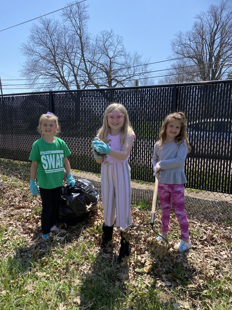 EFESSpoofhounds's tweet photo. SWAT spring cleanup is going on this week and today's 1st grade team set the pace.  10 bags of leaves in 30 minutes is a pretty good start! https://t.co/nBCkVLFXui