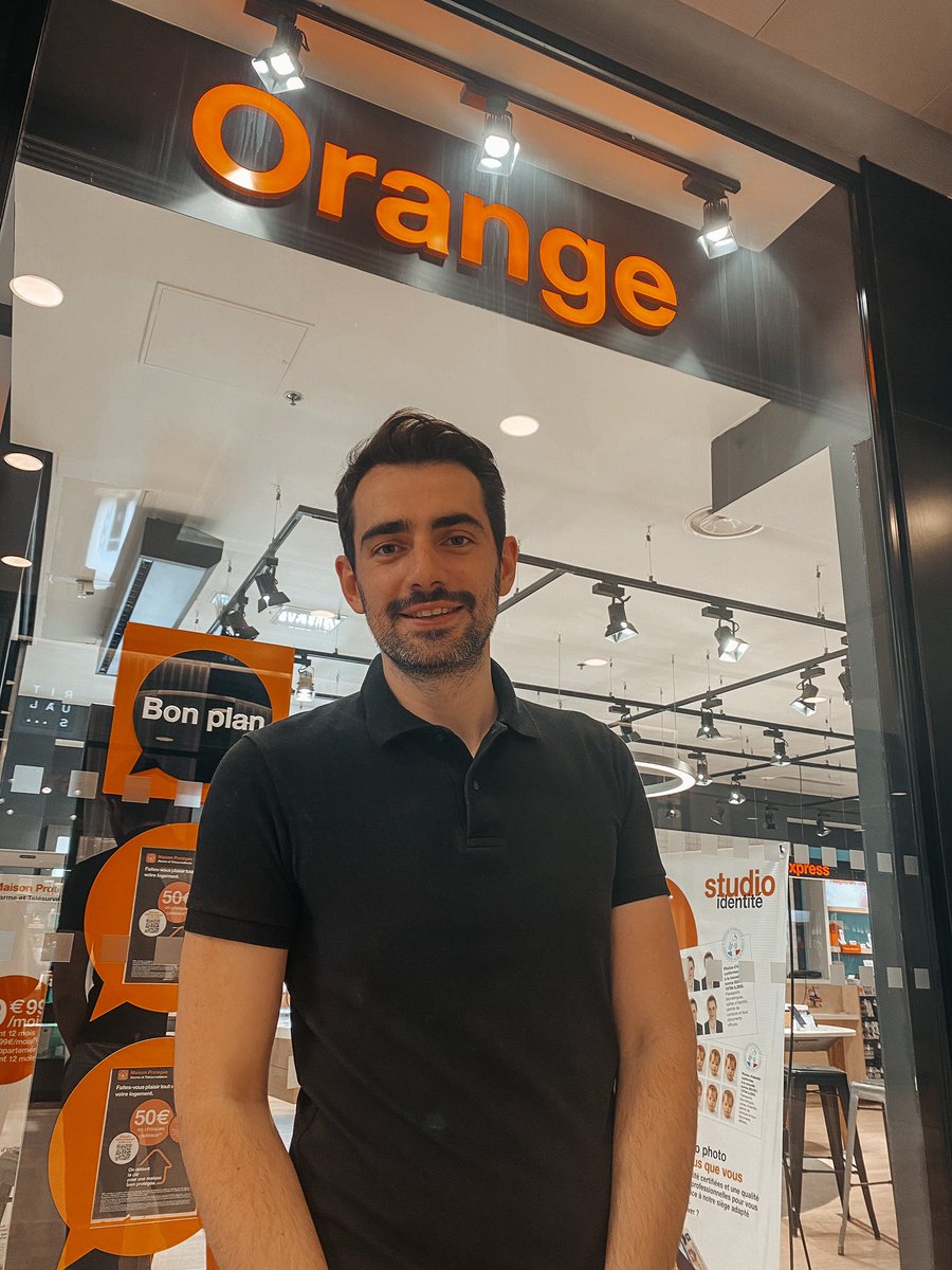 Jeudi à 19h je présente un live shopping de FOU avec <a href="/Orange_France/">Orange France</a> et Samsung !!!! On va offrir un cadeau de DINGUE !!!! 

INSCRIPTION : 

boutique.orange.fr/bon-plan-promo…

Ça va être fouuuuuuu ❤️❤️❤️❤️❤️