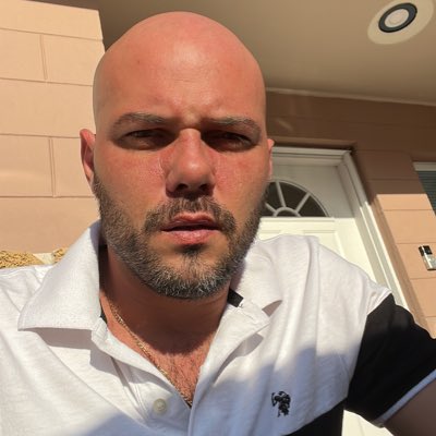 Johny tweet media