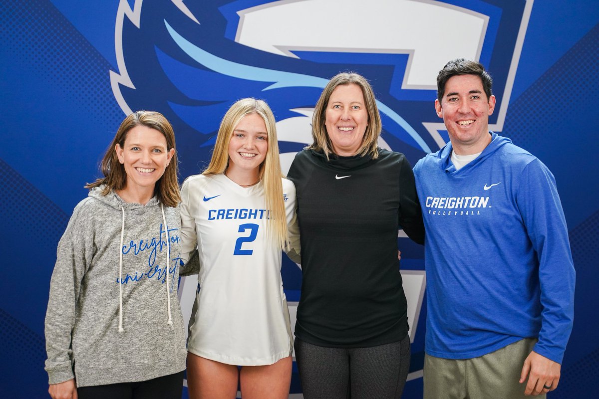I am so excited to announce my commitment to further my education and play D1 volleyball at Creighton University! I want to thank God for this amazing opportunity and for guiding me along the way!