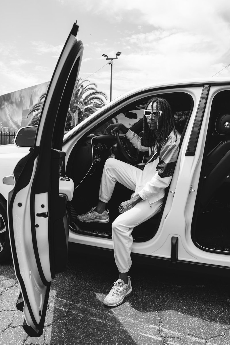 wizkhalifa's tweet photo. Always on the move https://t.co/ucK5rivjQm