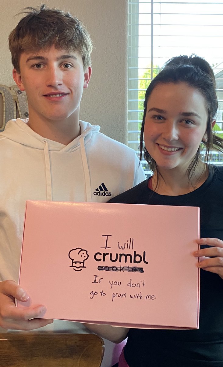 ScottGobspices's tweet photo. And this is how Adrian asked Kendall to prom. @CrumblCookies https://t.co/bsfCOsv5hn