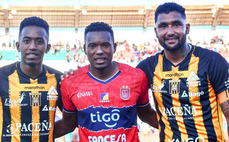 ElDerribador's tweet photo. LOS YUNGAS ATIGRADOS
Los yungueños se reencontraron en un partido de la división profesional: #JaimeArrascaita(Chicaloma), #MarcoVasquez (Arcopan - Chulumani), y #AdriánJusino (Coroico).Más información en #CompetenciaBolivia de lunes a viernes a las 13 y 19 hrs.
RKM 91.0 FM https://t.co/4zlUbTM5C0
