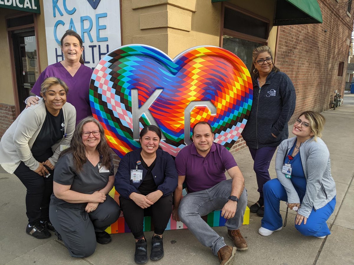 KCCAREHealth's tweet photo. We are honored to have @gauge45design’s “Love in All Colors” heart at our Northeast location. A big thanks to @bluecrossblueshieldkc for making it happen. Check out all #paradeofheartskc hearts at: https://t.co/7x1cCNl5Cr https://t.co/l8BqSyAWwt