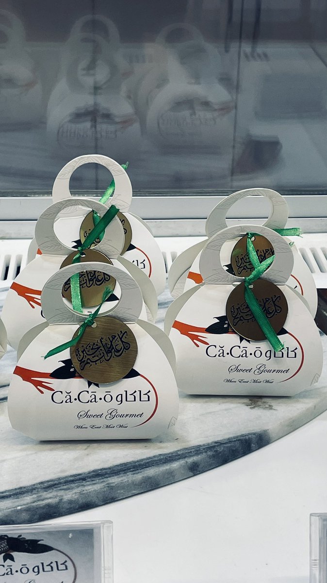 للحين م شريتو شوكولاة صح ؟! 
طيب جآيبه لكم محل اسعارهم تجنن والتشوكلت حقهم لذيذ بلجيكي 🤩👌🏻 
الكيلو ب 172 ريال 
الموالح الكيلو ب 120
اسمهم كاكاوه الموقع حي الربوة
<a href="/ca_ca_o_2018/">كاكاوCacao</a>