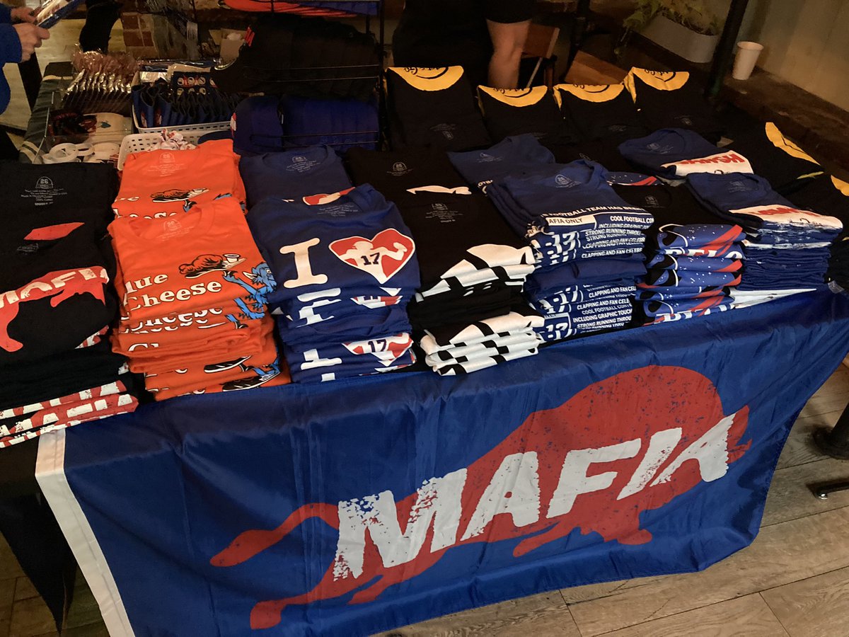 A big thanks to <a href="/HydraulicHearth/">Hydraulic Hearth</a> and <a href="/momsaidnoband/">Mom Said No.</a> for such a great night, and a thanks to YOU for making 10 volumes possible! We have a lot of big things ahead and a lot of good to do together. Love you, Buffalo 💙❤️