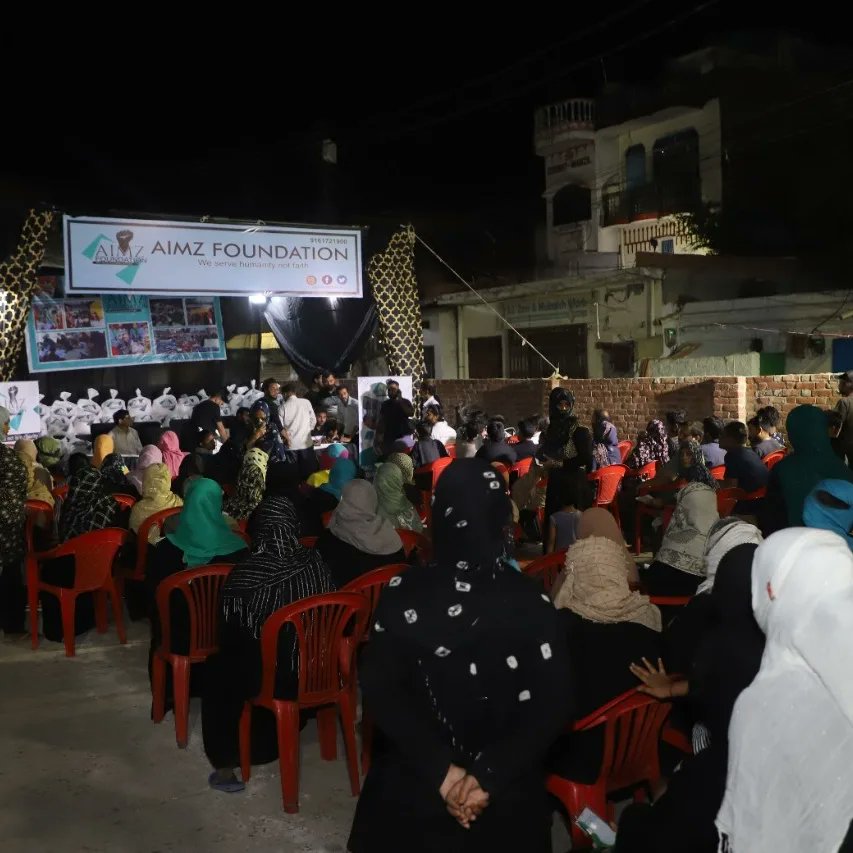 AimzFoundation's tweet photo. Aimz Foundation Distributed Ration Kit. 

एम्ज़ फ़ाउंडेशन ने वितरण किया राशन l

राजधानी लखनऊ के पुराने शहर के बीचो बीच थाना सआदतगंज स्थित कर्बला दियानत - उद - दौला में दिनांक 21/04/2022 ऐम्ज़ फाउंड़ेशन ने ज़रूरतमंदो को राशन वितरण किया!
#Aimzfoundation 
We serve humanity not faith https://t.co/Z8FbN4iHIm