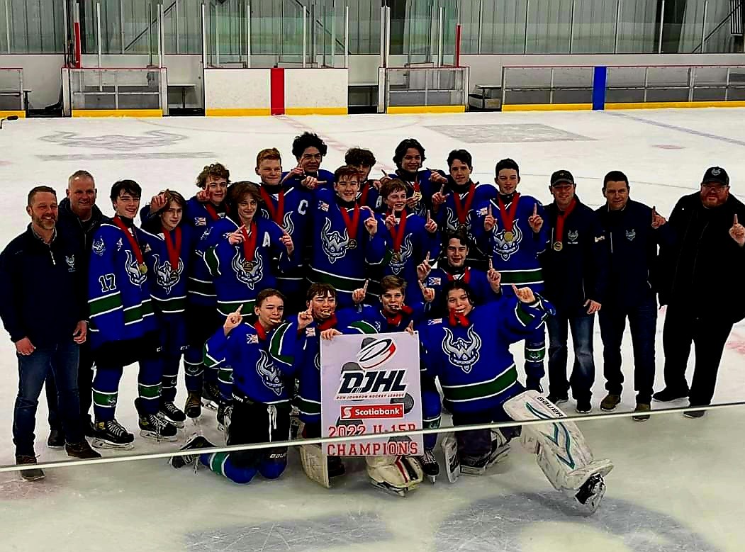 U15B DJHL Champs! 🏆
Undefeated this season, led by the greatest coaches, manager, parents &amp; Association. Thank you for all of your support as we finished off the most awesome season! #warriorsforthewin
#bestyearever
@DJHLnews @PmhaWarriors
<a href="/darrinpenney29/">Darrin</a> <a href="/HoopKen/">Ken Hooper</a>