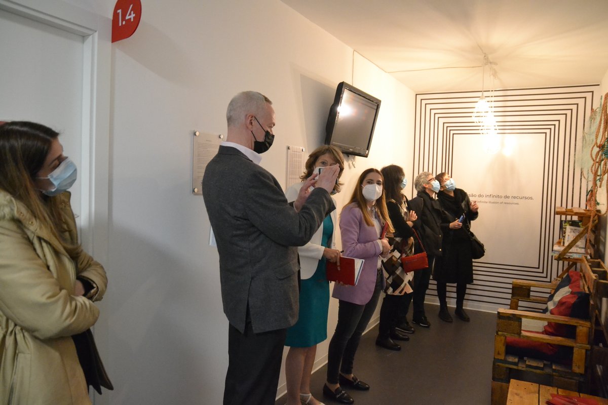 cecolabpt's tweet photo. 📍On April 21, CECOLAB received a visit from the EU Science Hub - Joint Research Center and representatives of the CCDR Center. The facilities, activities developed by the team and our commitment were presented.
Thanks for the visit!
#CECOLAB #CircularEconomy https://t.co/3I6yCijKR1