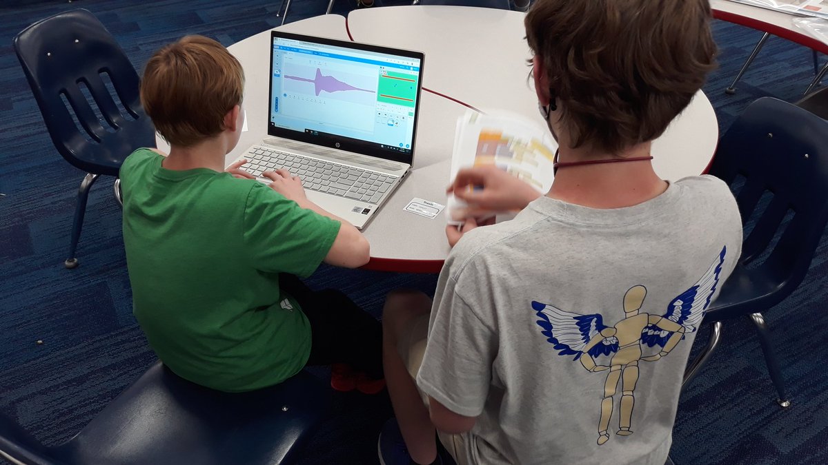 BWhirledCulture's tweet photo. Bringing the year to a close with our friends at Montgomery๐ We have enjoyed our time with our friends and all the cool things we have learned! #CoderPals #MustangsAreAmazing! @dataedwhite @NEISD @YouthCodeJam https://t.co/bDlj3KpE9w