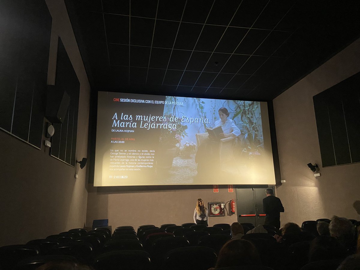 Acabo de salir de ver la película documental sobre María Lejárraga que ha hecho <a href="/laurahojman/">Laura Hojman</a>. 

Es una maravilla. El trabajo de Laura es luz entre tanta penumbra. No os lo perdáis.