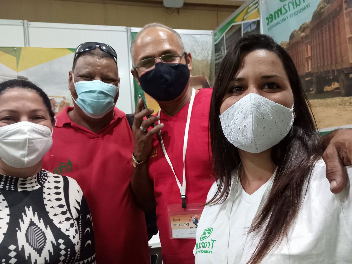 Tranzmec's tweet photo. Bienvenidos Empresa ZETI al stand de  #Tranzmec en el recinto ferial PABEXPO. 
Gracias por visitarnos!!!!! 
#VamosConTodo
#Azucareros 
#CubaViveYTrabaja https://t.co/aOqsITUtia