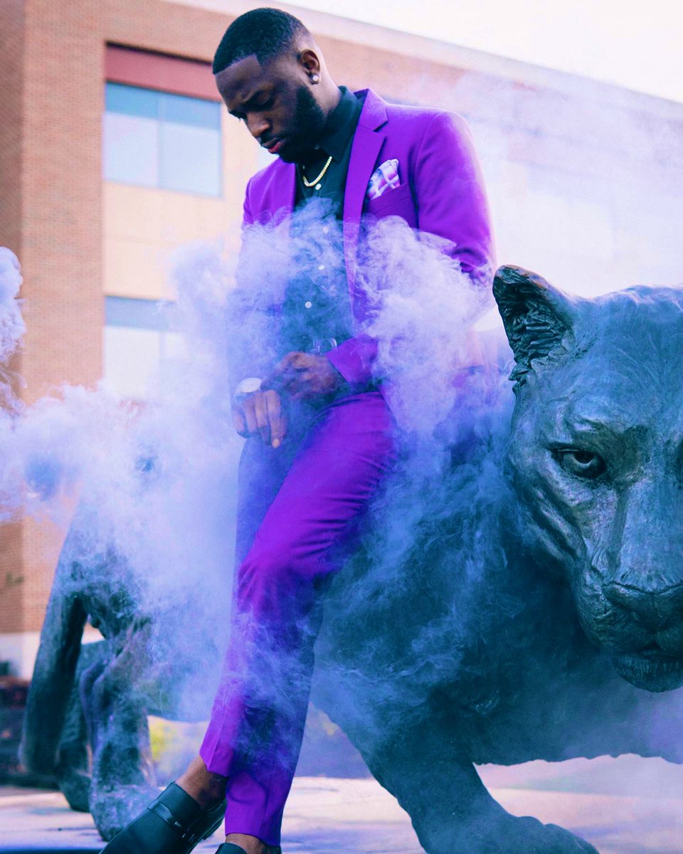 kingkennie_1's tweet photo. Ima turn up for everyone watching me 🖤
May 14th,2022
B.S in Agriculture
Photo creds @q_shotit      #PVAMUGrad https://t.co/PNjgwKRgaI