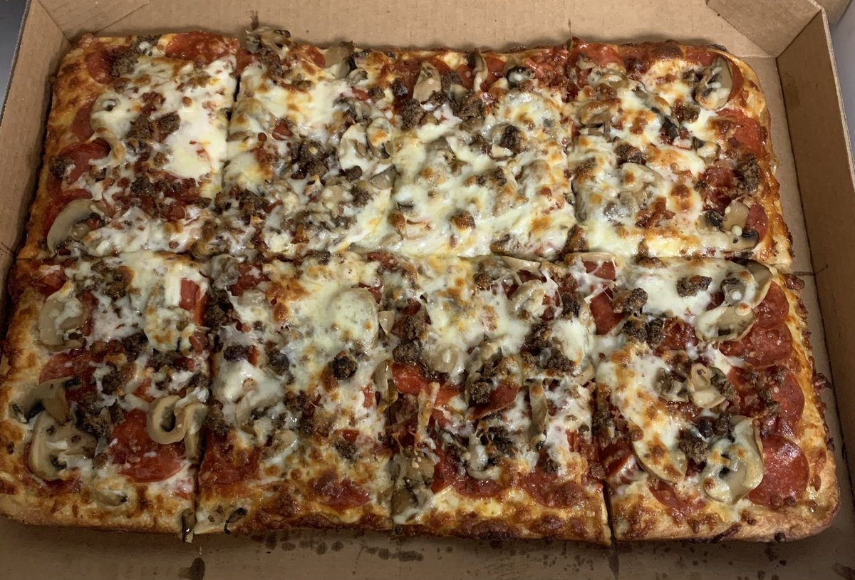 theWestsideDeli's tweet photo. Some pies &amp; cheesestix from today #pizzatime #WestsideDeli #MasonMichigan https://t.co/AWZyrWUfUt