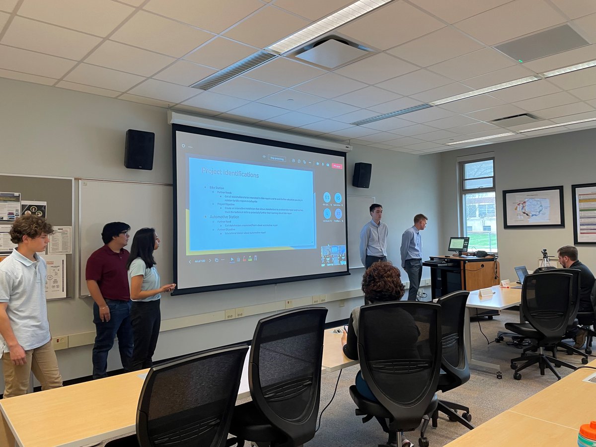 EpicsNs's tweet photo. With design review for the automotive station team finishing up last Friday, updates from the team include having delivered the Bike Repair Station to the North End Community Center and beginning work on the Automotive Station. https://t.co/qMUC9tDHk3