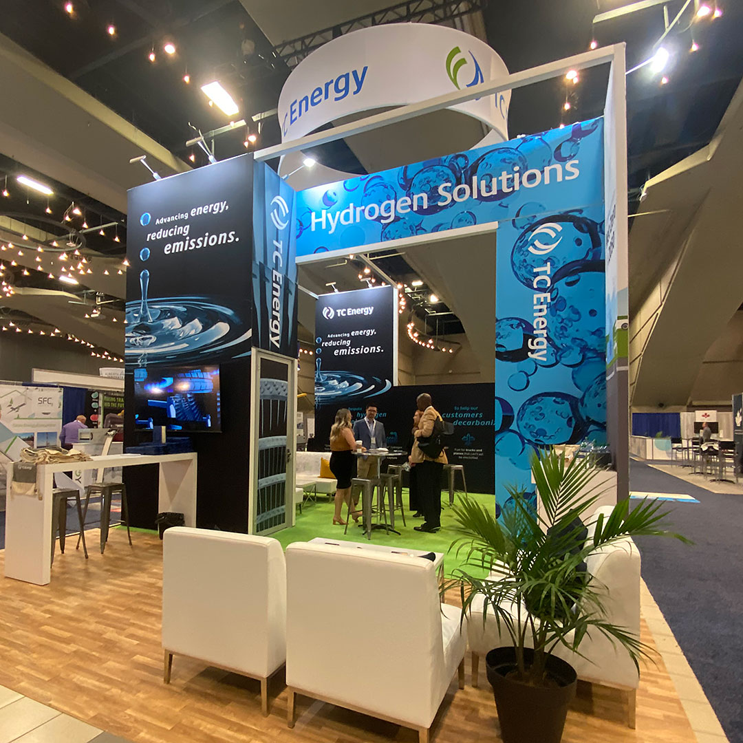 TCEnergy's tweet photo. #Hydrogen is in! A great day at the #CanadianHydrogenConvention in #Edmonton where #TCEnergy’s Omar Khayum and @nikolamotor’s Pablo Koziner shared their thoughts on a #HydrogenEconomy fuelling transportation across North America.
#EnergyProblemSolvers #Decarbonize https://t.co/oKYbtmReK2