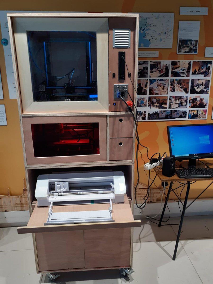 BlueLab44's tweet photo. Très fiers de vous présenter le projet #minilab #proto1 un outil d'inclusion pour tous avec #imprimante3D #decoupelaser et mini CNC + une petit découpe vinyl + pc custom, le ventilo d'extraction, démontable et sur roues et  intégré et les petits outils. @ANCTerritoires https://t.co/DvQWvfenmM