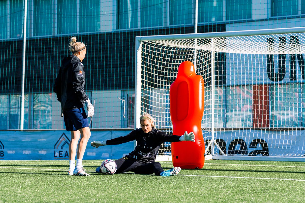 erinnayler1's tweet photo. Putting in the work for gameweek 6! https://t.co/7UVGjDWnap