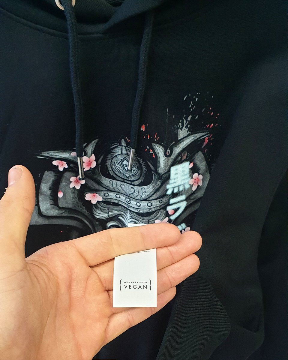 Blklabel3's tweet photo. Samurai Hoodie / Samurai Sweatshirt / Samurai Tee - soon available on @cryptocomnft, high quality, unique garments that come with your #NFT #wearablenfts #nonfungibleclothing #crofam
We are exclusively on @cryptocomnft and now take @cryptocom pay! #cdcpay #cdc #cro https://t.co/mGyCGW5MB4
