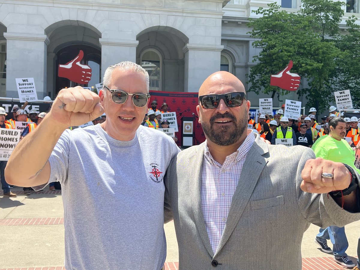 WSCarpenters's tweet photo. “Make no mistake about it,” said Pete Rodriguez, SWRCC EST “#AB2011 is a pro-worker bill helping all workers building our housing projects earn good middle-class jobs with prevailing wages, healthcare, and apprenticeship opportunities.”

@calhsng @BuffyWicks @NorCalCarpU https://t.co/kB6NAdoOpI