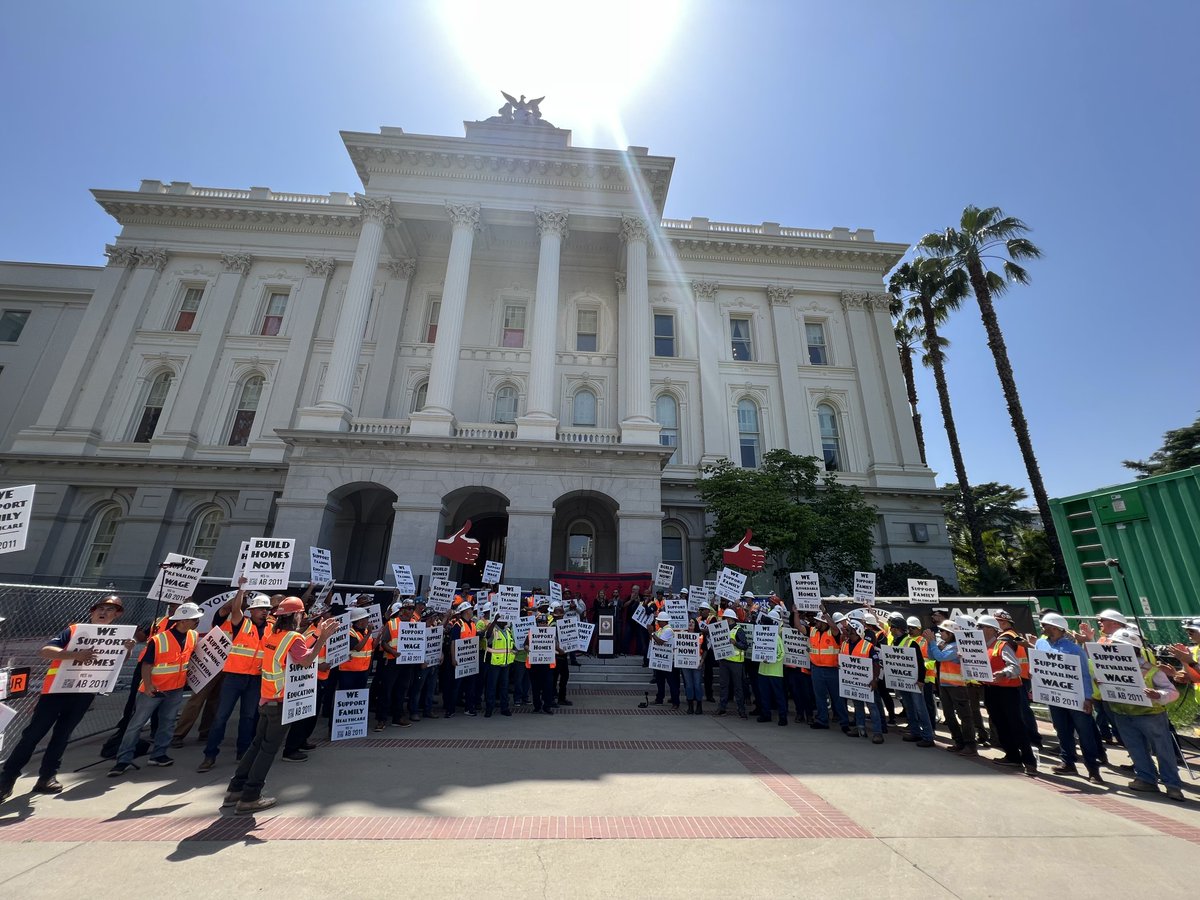 WSCarpenters's tweet photo. “Make no mistake about it,” said Pete Rodriguez, SWRCC EST “#AB2011 is a pro-worker bill helping all workers building our housing projects earn good middle-class jobs with prevailing wages, healthcare, and apprenticeship opportunities.”

@calhsng @BuffyWicks @NorCalCarpU https://t.co/kB6NAdoOpI