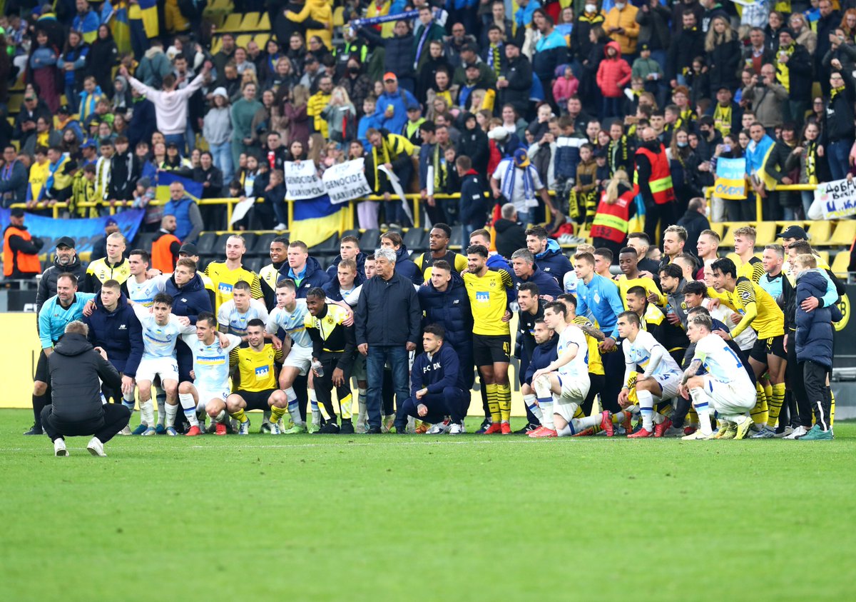 schwatzgelbde's tweet photo. Mit 2:3 verliert der #BVB das #StandWithUkraine️ Benefizspiel gegen Dynamo #Kiew. Eine Niederlage die man in Anbetracht einer Spendesumme in Höhe von 400.000 € wohl locker verschmerzen kann. 😉 Hier sind unsere 📸 zu #BVBKiew. #StopWar https://t.co/UQtd85yX86