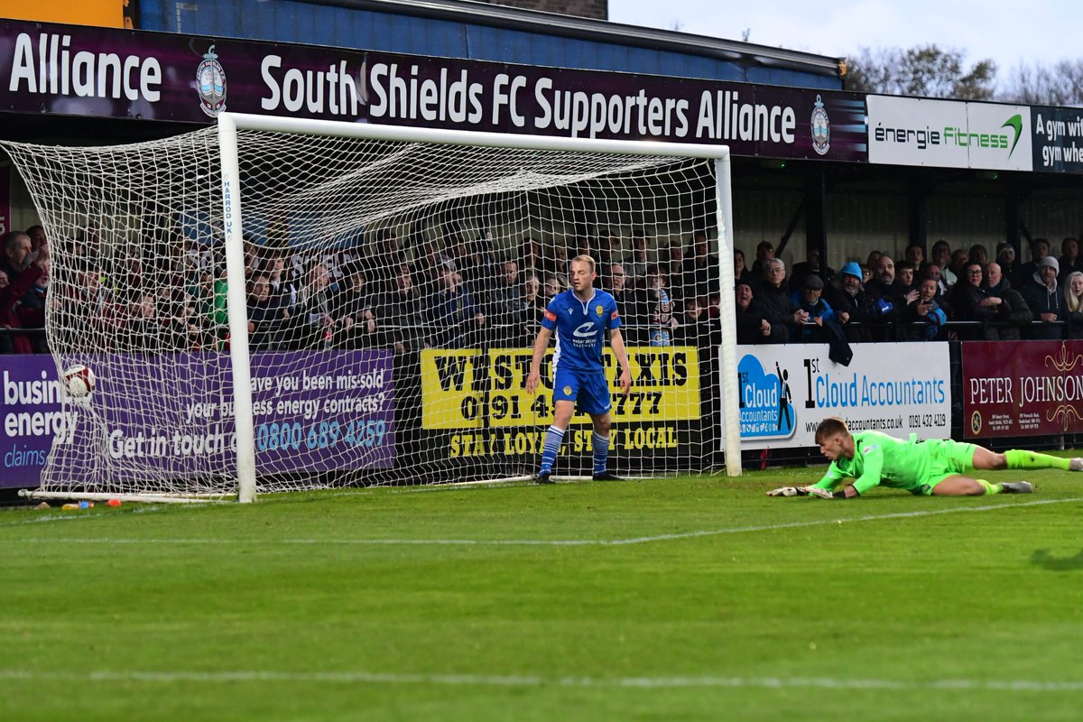 South Shields FC (@southshieldsfc) on Twitter photo 𝐅𝐔𝐋𝐋-𝐓𝐈𝐌𝐄 𝐄𝐓: South Shields 1-1 Warrington Town
Penalties up next.
📸 <a href="/KevWilson19/">Kev Wilson Photography</a>
#SSFC #WeGrowTogether 𝐅𝐔𝐋𝐋-𝐓𝐈𝐌𝐄 𝐄𝐓: South Shields 1-1 Warrington Town
Penalties up next.
📸 <a href="/KevWilson19/">Kev Wilson Photography</a>
#SSFC #WeGrowTogether