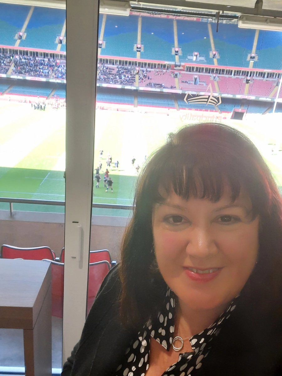 DrJaneLProcure's tweet photo. I felt proud to present online @GOAwards procurement awards today with this wonderful backdrop #milleniumstadium #Cardiff ๐ด๓ ง๓ ข๓ ท๓ ฌ๓ ณ๓ ฟ๐ด๓ ง๓ ข๓ ท๓ ฌ๓ ณ๓ ฟ๐ด๓ ง๓ ข๓ ท๓ ฌ๓ ณ๓ ฟ https://t.co/y92l7KtHk9