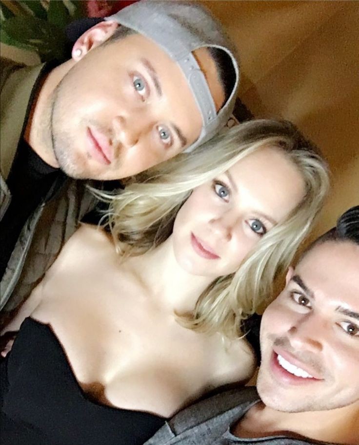 danielle savre pics (@dsavrepics) on Twitter photo 