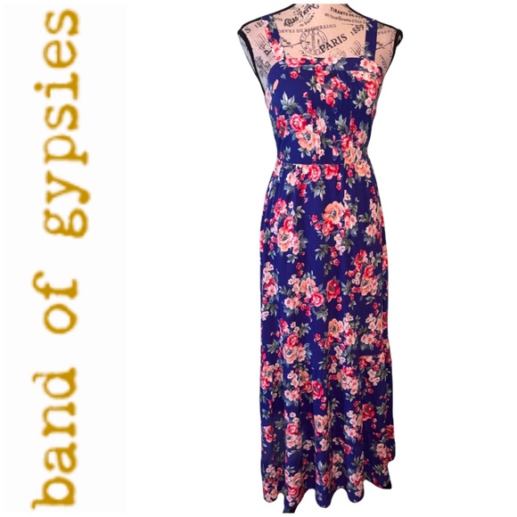 AnnaVCano's tweet photo. So good I had to share! Check out all the items I'm loving on @Poshmarkapp from @witchy_af @HHalcyonnights #poshmark #fashion #style #shopmycloset #bandofgypsies #equate #luichiny: https://t.co/3towu8LMog https://t.co/vI2IvkxmRG