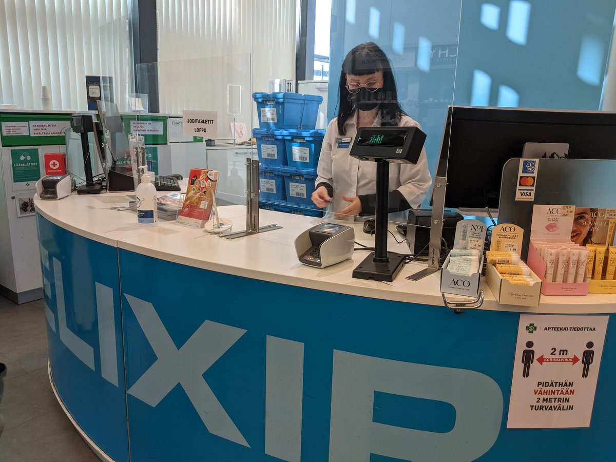 ducksref's tweet photo. At the beginning of the attack on the Chernobyl power plant, iodine tablets got hoarded quickly in Finland. 2 weeks passed since Russian troops retreated from the region, but looks like there is still high demand for the pills, but shelves remained empty. #Finland https://t.co/rYzk11gWcF