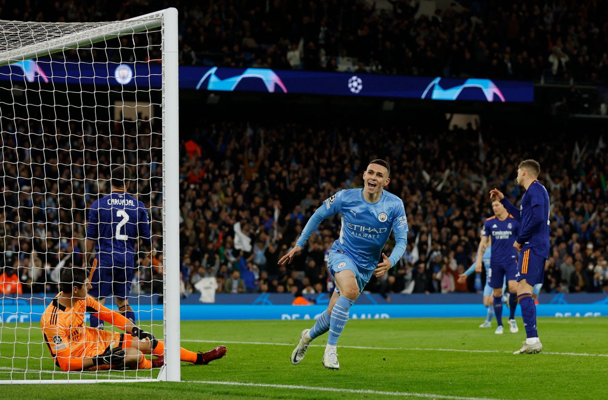 Hattrick031's tweet photo. #ChampionsLeague EL CITY SE QUEDÓ CON LA IDA

Fue victoria para el #ManchesterCity por 4-3 ante #RealMadrid.

⚽️ #DeBruyne, #GabrielJesus, #BernardoSilva y #Foden marcaron en el equipo de Pep, mientras que #Benzema x2 y #ViniciusJr lo hicieron en el conjunto merengue. https://t.co/J6WyhRXWuC