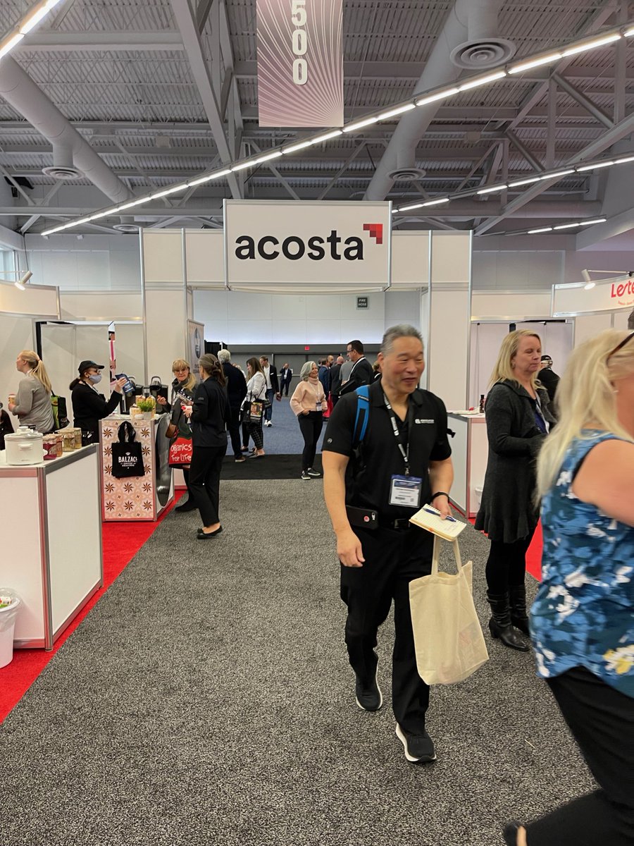 ventureprk_labs's tweet photo. Another day, another familiar face at @CFIGFCEI #GSFW! We stopped in to say hello to our partners at @AcostaSales, a sales and marketing agency that supports brands in our Accelerator Program with strategies to help drive their business goals. Visit them at booth 514 and 515! https://t.co/LmtojCND5L