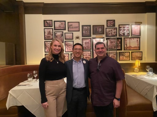 ACE_Eyecare's tweet photo. Enjoying a celebratory lunch in D.C. after Dr. Kao's @ASCRSFoundation 2022 Operation Sight Volunteer of the Year Ceremony. Congratulations again Dr. Kao! 👏
Pictured left: Jacqueline Albert, OD, one of ACE's awesome optometrists
Pictured right: Justin Cave, MPA, ACE's amazing CEO https://t.co/gLwFFHCOE0